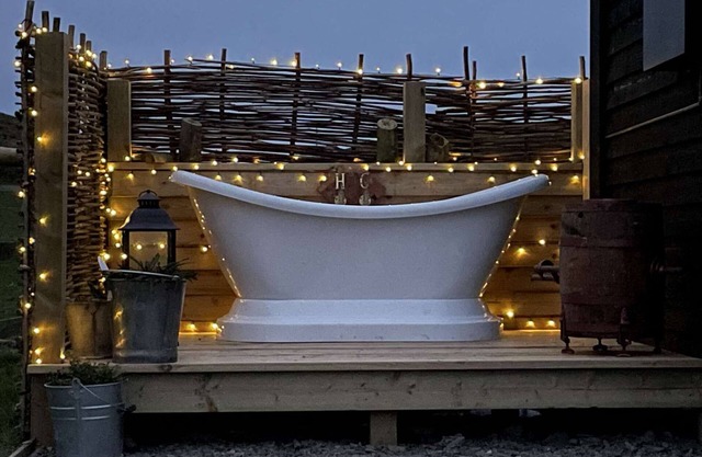 En-suite Shepherds Huts