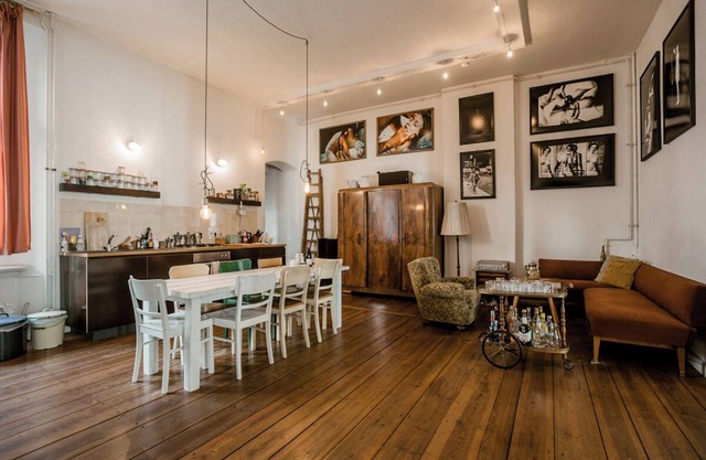 Enchanting 142m² or 1530 ft² Loft/Flat in F'Hain