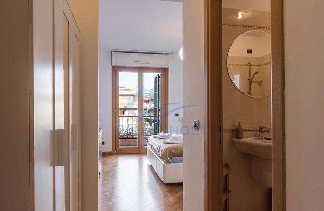 Enchanting apt Roma70 - S.lucia, Terrace & Parking