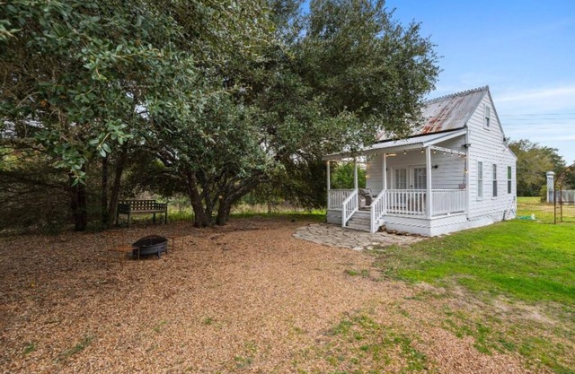 Enchanting Casita, 5 minutes to Round Top!