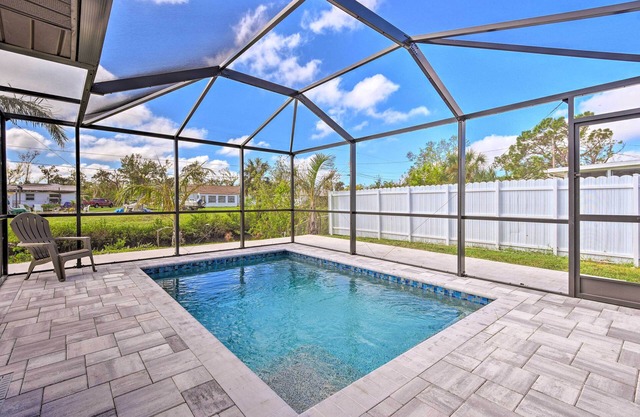 Englewood Escape w/Screened-In Pool & Grill!