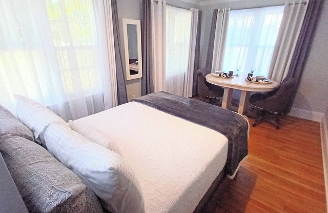 Enjoy a restful stay with fast internet, smart TV and the company of your pet.