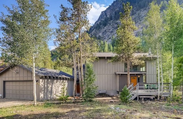 Enjoy Frisco from your own Mountain Hideaway!