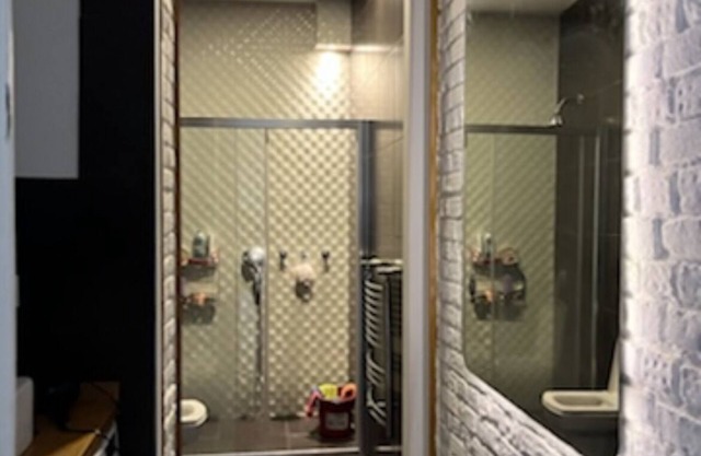 ENJOY THE HISTORICAL ARCHITECTURE IN THE HEART OF THIS MAGICAL CITY,