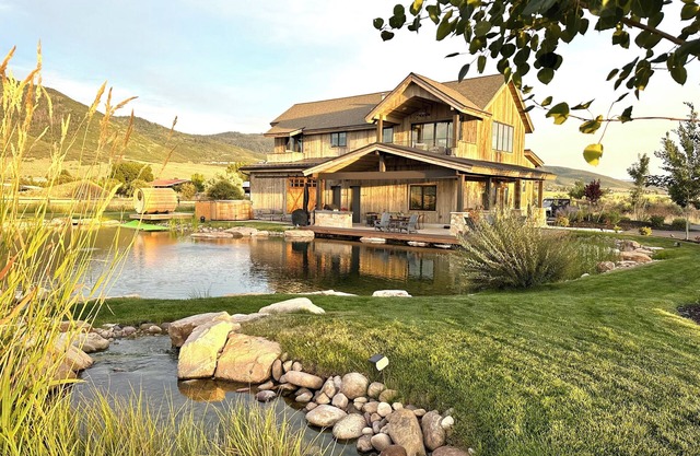 Enjoy Tranquility & Serenity. Barnhouse at Twilight Moon Ranch.nNear Park City