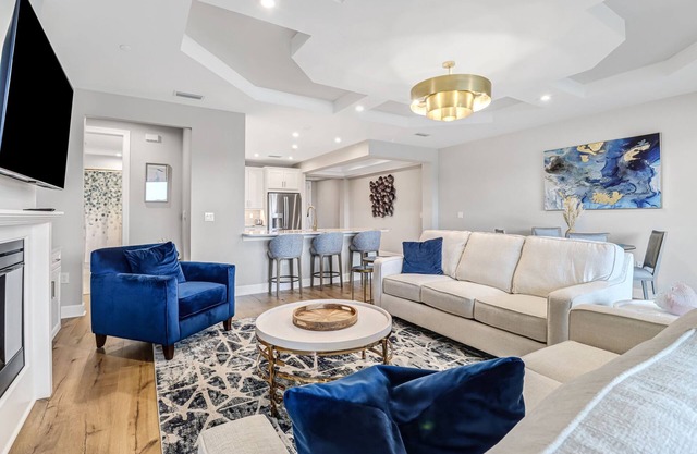 Enjoy your brand new private 2 bedroom getaway in beautiful Naples Florida.