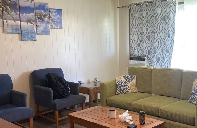 Entire 2 Room Condo! In Heart of Hilo! Kitchen, AC