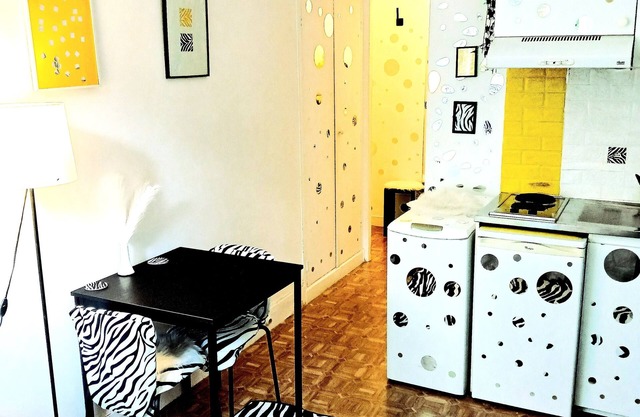 Entire Apartment in Neuilly-sur-Seine