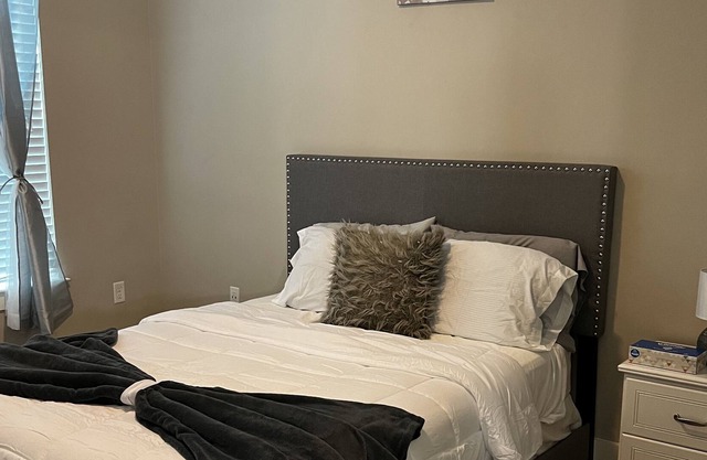 entire apartment centrally located 2bed 2 bath