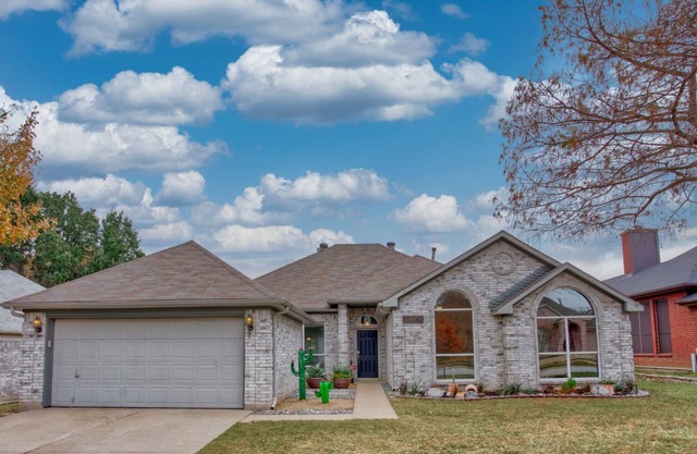 Entire home with private spa and pool!