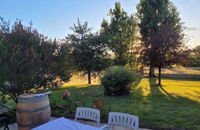Entire home hosted by Julietten6 guests 3 bedrooms 6 beds 2 bathrooms