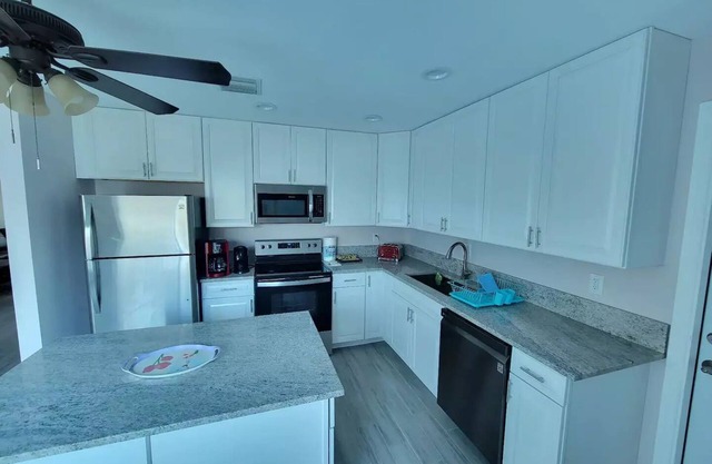 Entire Home with pool , 4 Bedroom and a Backyard!