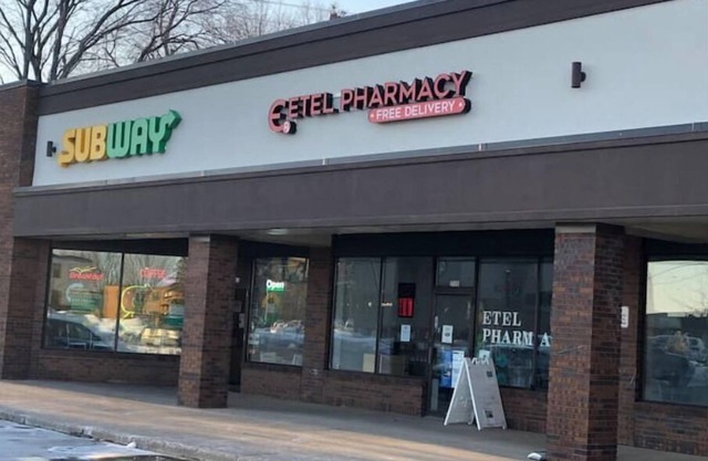 Entire Lovely Apartment minutes from airport!