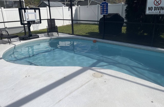 Entire Mouse House with Pool minutes from Disney!