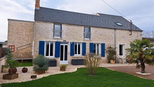 Escapade cosy du Berry avec sauna, billard, salle cinéma chez Sylvie