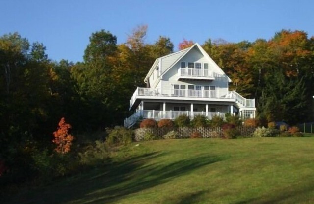 Escape to Beautiful Lake and Mountain Views! nSKI SEASON SPECIALS AVAILABLE