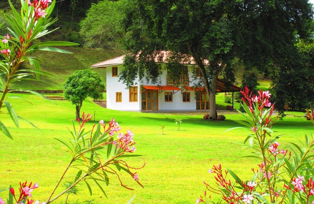 Escape to Fundo Arawishka, 5 kms from Pedro Ruiz,