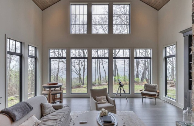 Escape to Solitude: Panoramic Views Await!