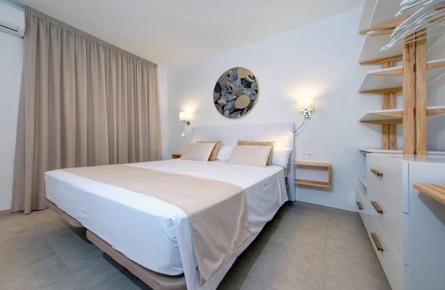 Essence del Carmen Beach-air-con