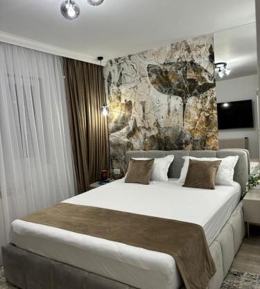 Est One Apartament 2 camere semidecomandat