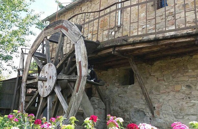 Estate "Il Molino" with terrace and garden