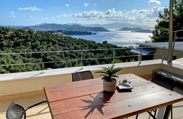 Europa,2br,2bth Villa With Private Pool And Stunning Sea Views