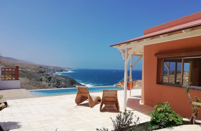 Evelmar house on the waterfront in Betancuria Natural Park