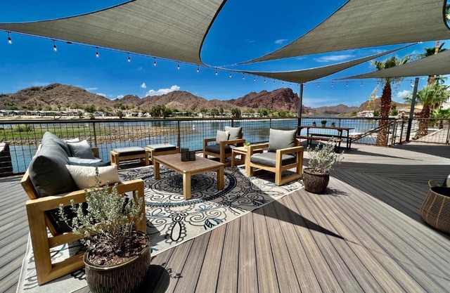 Everything & More at River Front 95! Dock, Bar