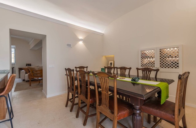 Évora townhouse with patio