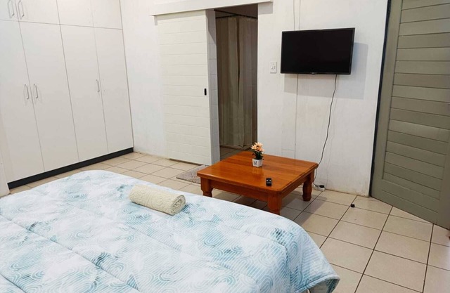 Excellent Apartment for a memorable stay - Super close to every major amenities.