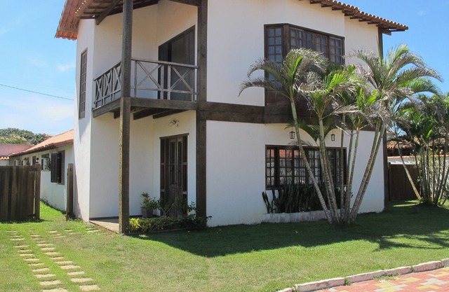 Excellent home. Comfortable. Block from the beach. Great for sports and children