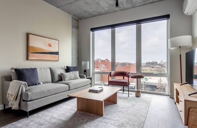 Exceptional River North 1BR w/Pool, nr Riverwalk & L, by Blueground