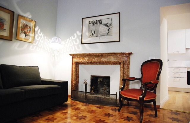 Exclusive 3 BR Apt in Spanish Steps with WiFi and A/C