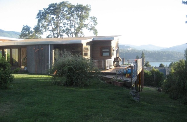 Exclusive Hood River Rental - The Best House, View, Location