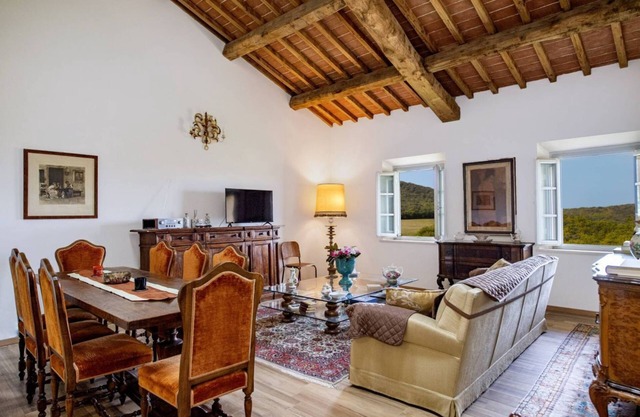 Exclusive Mansion between History and Nature - 10' from Siena