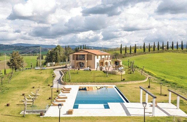 Exclusive Villa in Tuscany with panoramic pool, culinary experiences, free WIFI