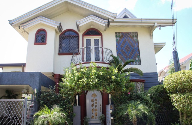 Exclusively designed 2 storeyVILLA for 2-10 guests