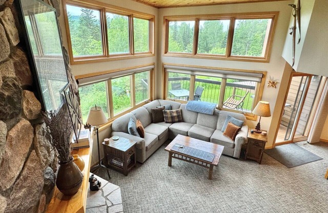 Exec on Mtn Ski in out In unit Sauna Pool Hot Tub