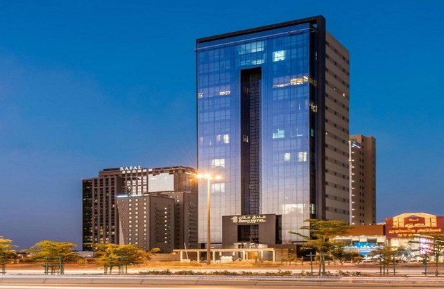 Executive Elegance | Luxe Escape at Sunday ANAN