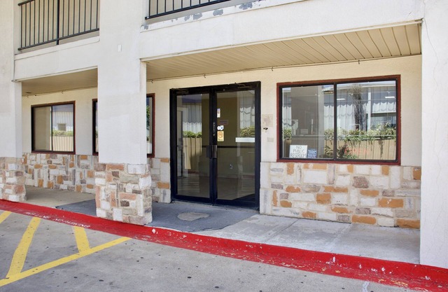 Executive Inn of Arlington, Near AT&T Stadium