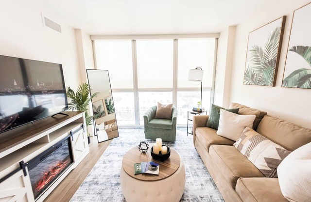 Executive King Suite City View | Downtown Ft Myers