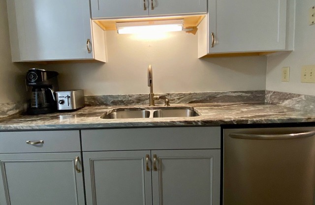 Experience Chesapeake Your Way and Relax with GolfnEntire home