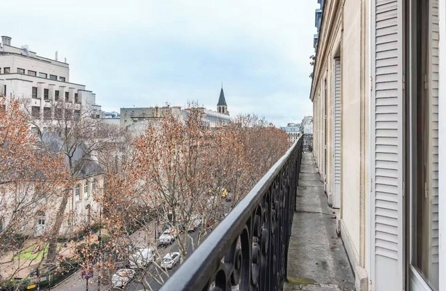 EXPERIENCE PARISIAN LIVING AT ITS MOST REFINED LOCATION - SAINT GERMAIN