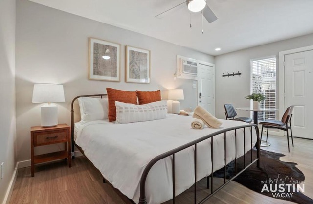 Explore Austin Life Studio Near Guadalupe St