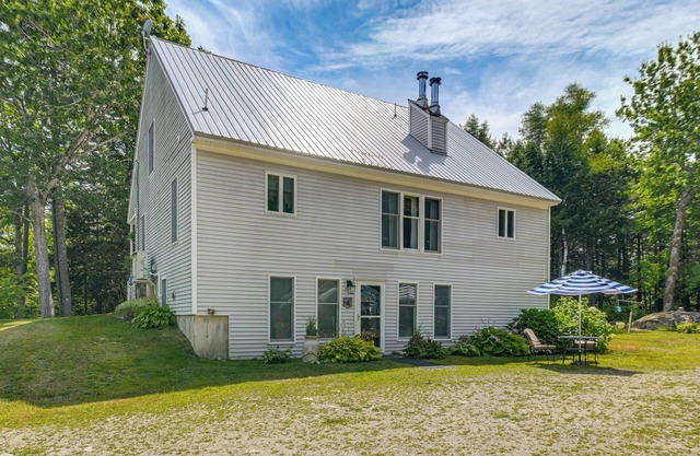 Explore Coastal Maine! Cozy Apt w/Yard & Garden