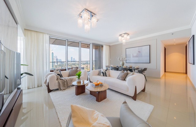 Exquisite 2BR Apt w/Burj Khalifa & Fountain View