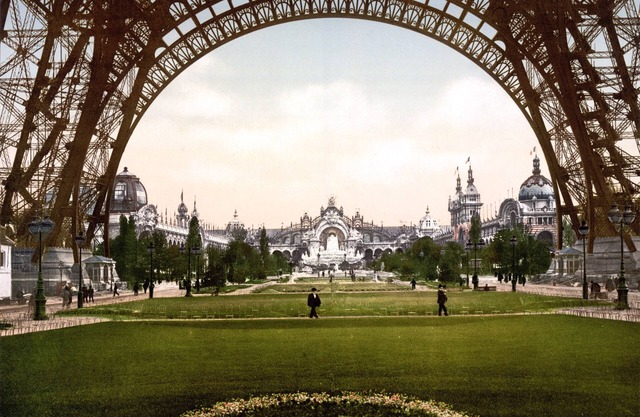 Exquisite Paris Living Behind Historic Facades — Steps from the Eiffel Tower