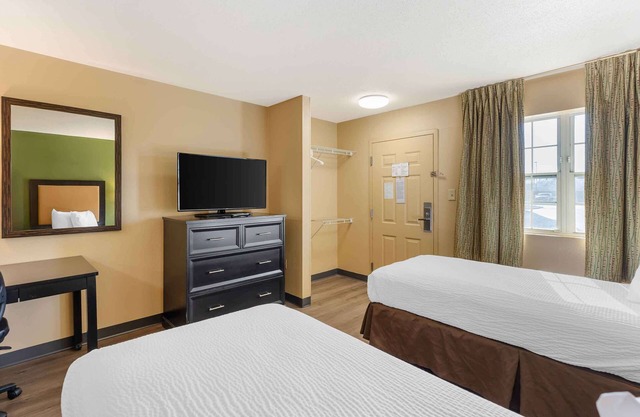 Extended Stay America Select Suites - St. Louis - Westport - E Lackland Rd