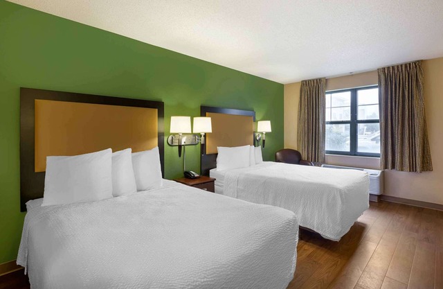Extended Stay America Suites Cleveland Brooklyn