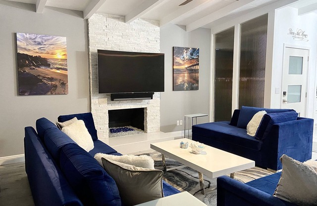 Extremely Luxurious Beach Getaway - 2blks to beach